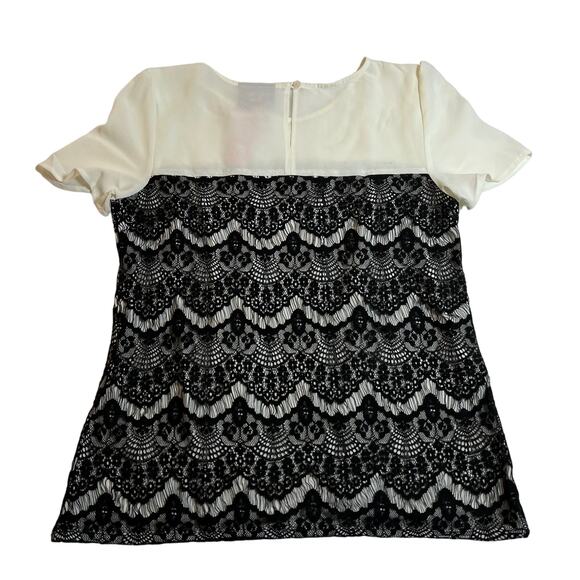 Romeo & Juliet Couture Crewneck Lace Chiffon Blouse Size Small NEW Lightweight - Picture 2 of 10